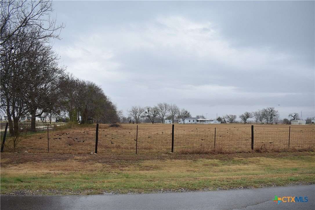 1 Acre of Land for Sale in New Braunfels, Texas