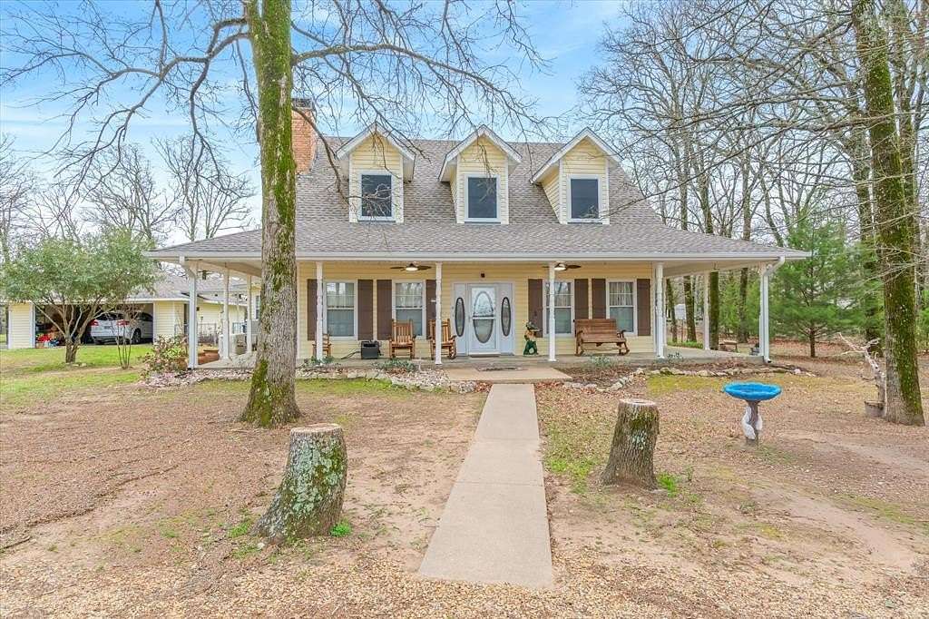 12.6 Acres of Recreational Land with Home for Sale in Edgewood, Texas