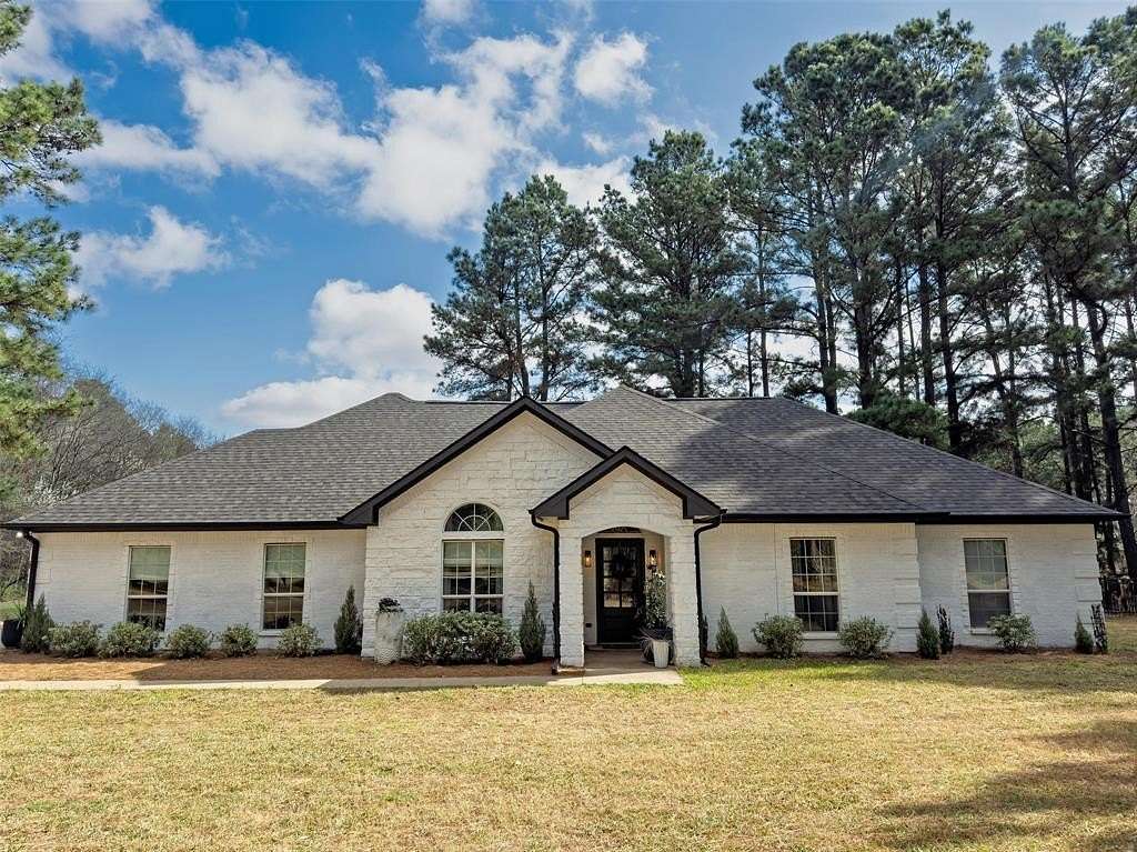 3 Acres of Land with Home for Sale in Athens, Texas