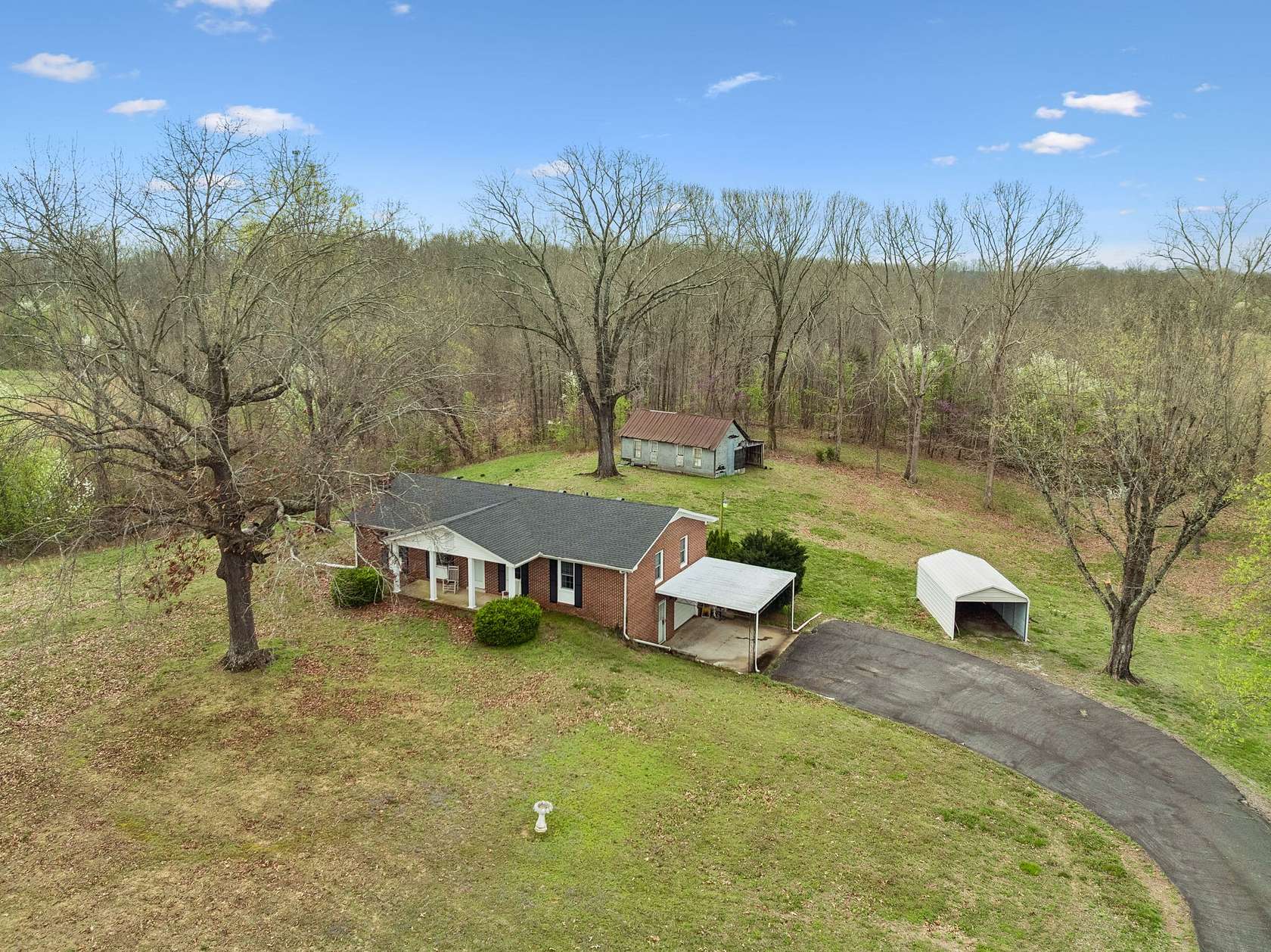 1.47 Acres of Land with Home for Sale in Santa Fe, Tennessee