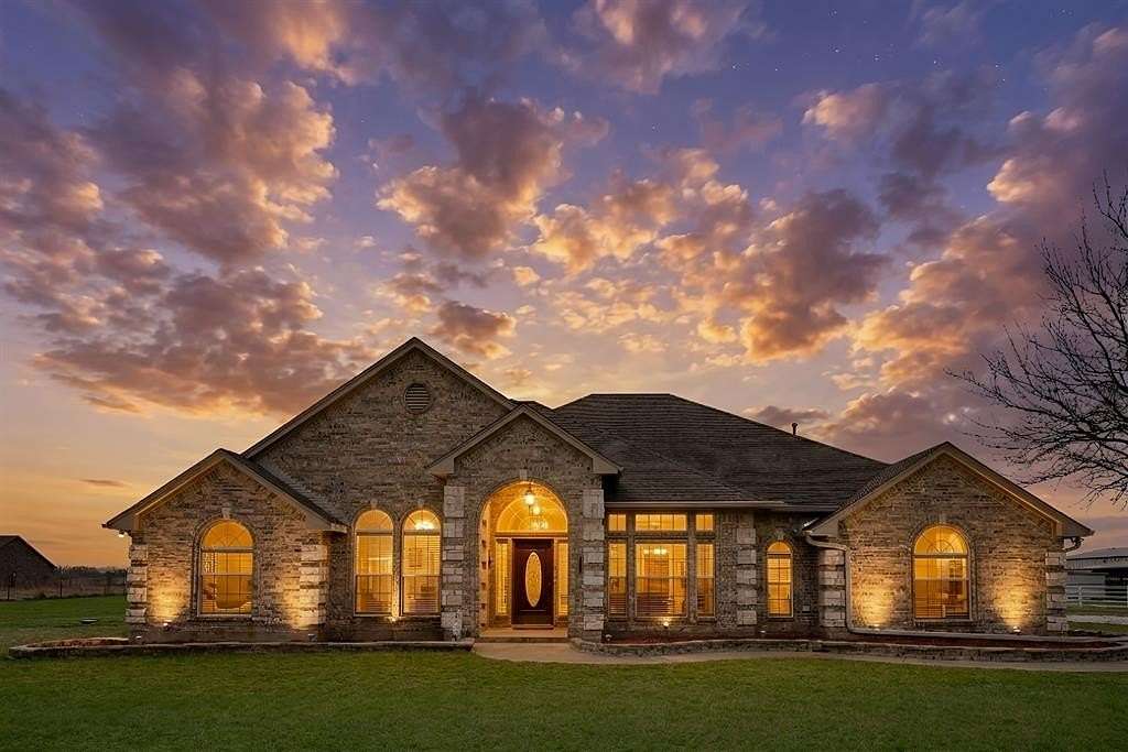 5.24 Acres of Land with Home for Sale in Pilot Point, Texas