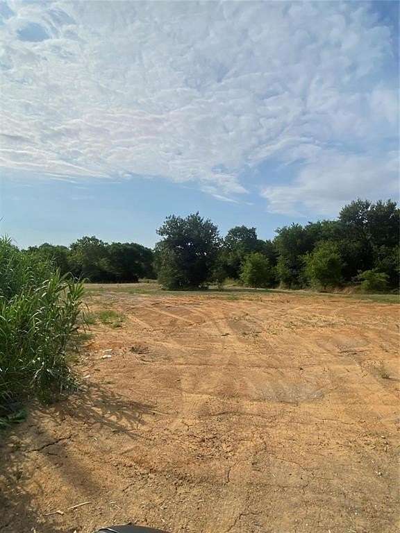 2.6 Acres of Residential Land for Sale in Princeton, Texas