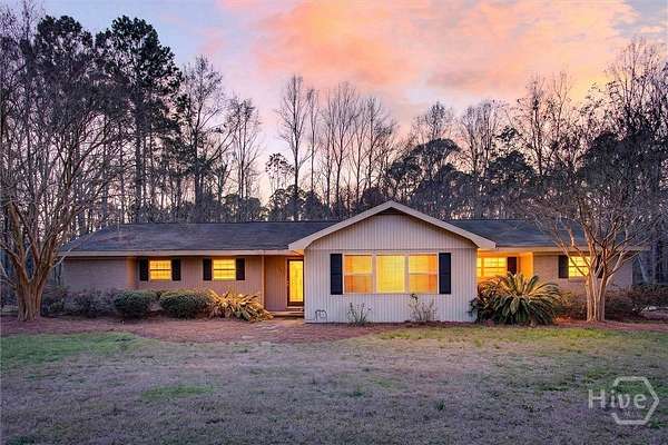 1.52 Acres of Land with Home for Sale in Metter, Georgia