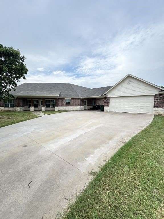 14 Acres of Land with Home for Sale in Weatherford, Texas