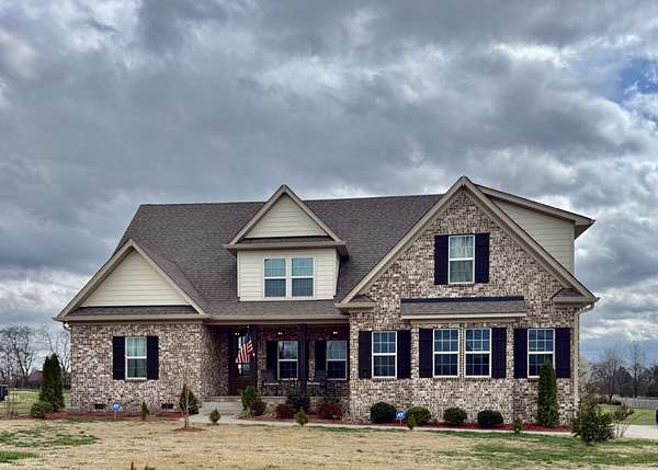 1.72 Acres of Land with Home for Sale in Gallatin, Tennessee