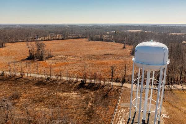 5.79 Acres of Commercial Land for Sale in Pleasant View, Tennessee