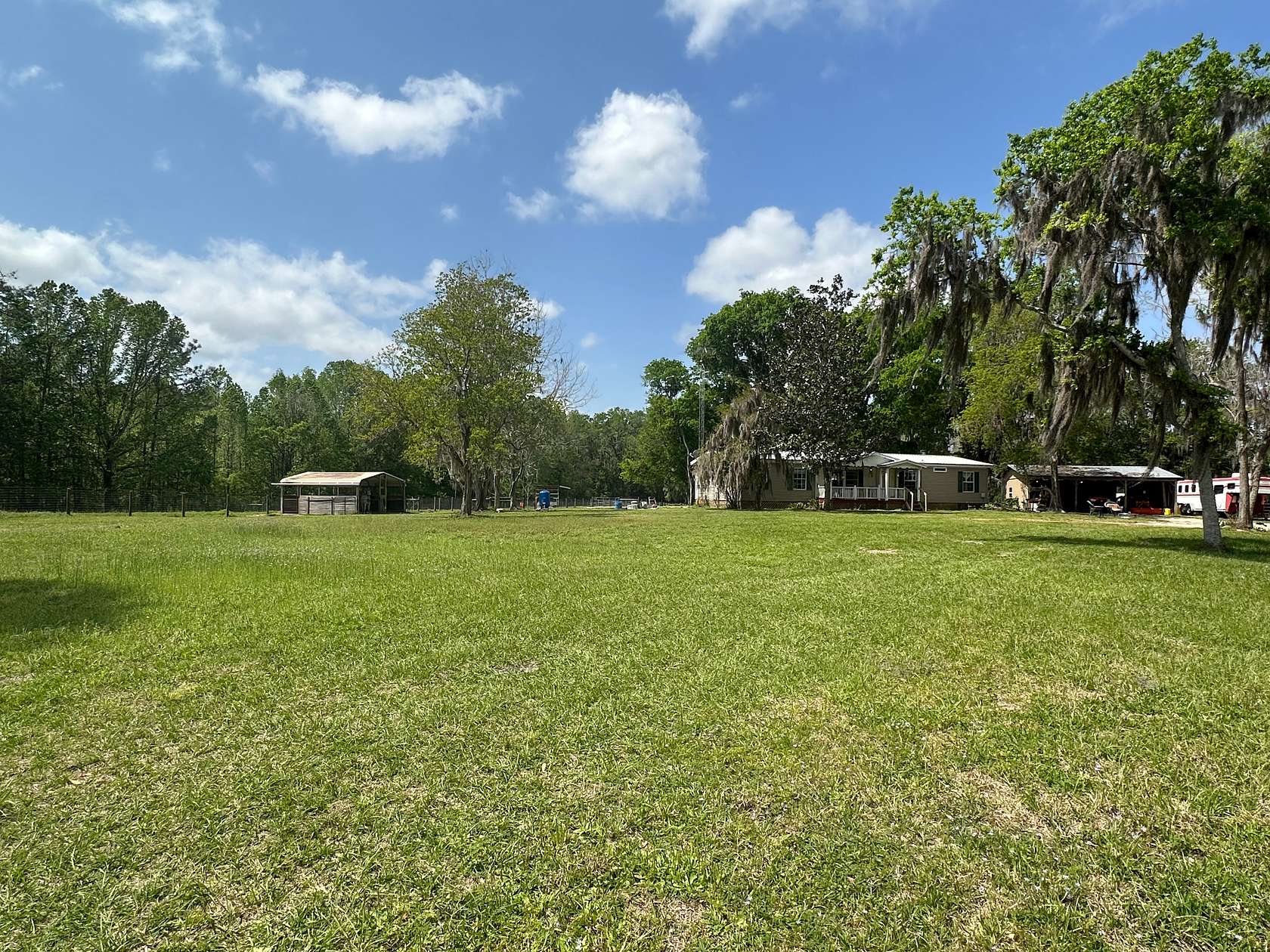 18.9 Acres of Land with Home for Sale in Williston, Florida