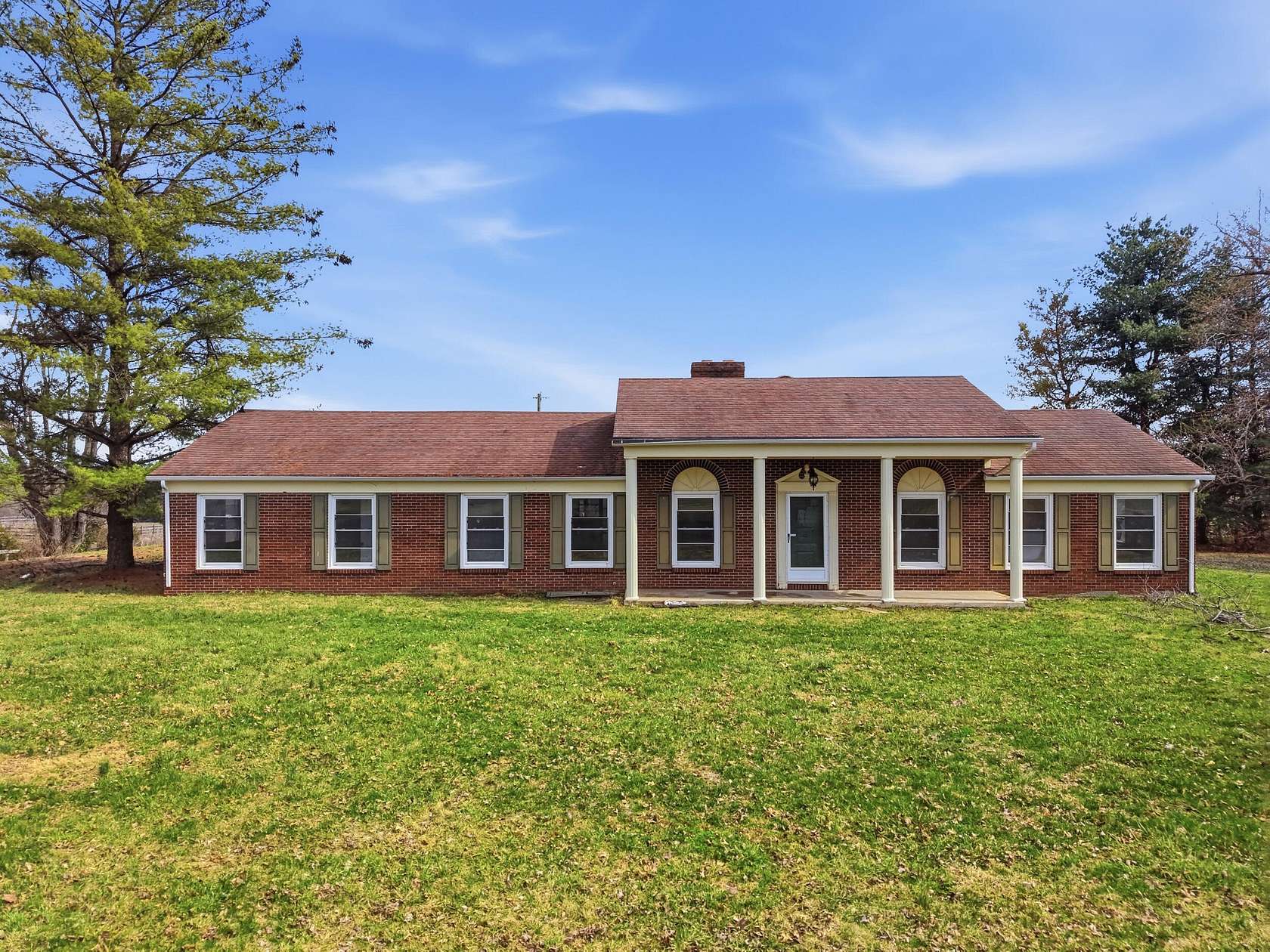 2 Acres of Land with Home for Sale in Lancaster, Kentucky