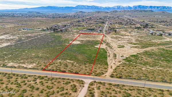 10.1 Acres of Land for Sale in Lake Los Angeles, California