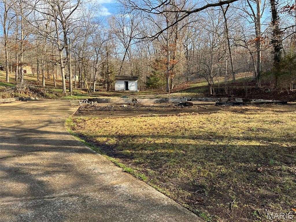 0.92 Acres of Residential Land for Sale in Piedmont, Missouri