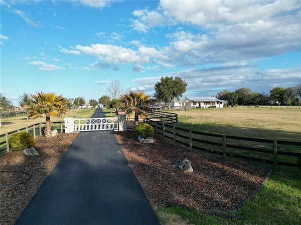 10 Acres of Land with Home for Sale in Reddick, Florida