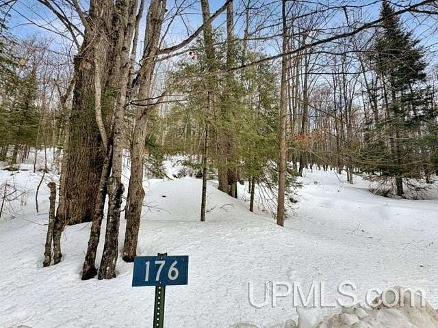 1 Acre of Residential Land for Sale in Crystal Falls, Michigan