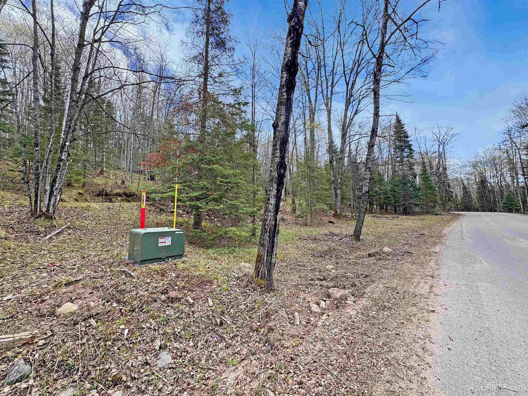 1 Acre of Residential Land for Sale in Crystal Falls, Michigan