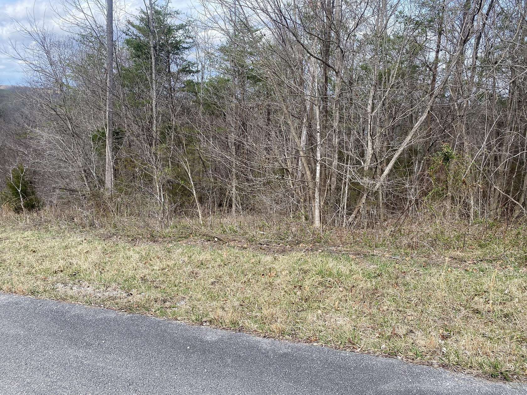 0.69 Acres of Residential Land for Sale in Mount Vernon, Kentucky