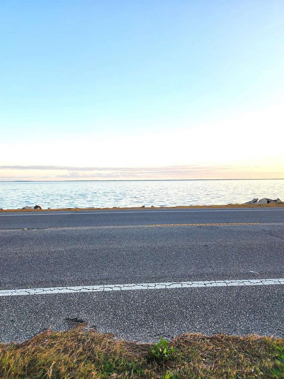 1 Acre of Land for Sale in Eastpoint, Florida