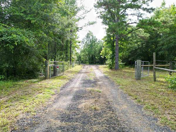 154 Acres of Recreational & Residential Land for Sale in Quincy, Florida