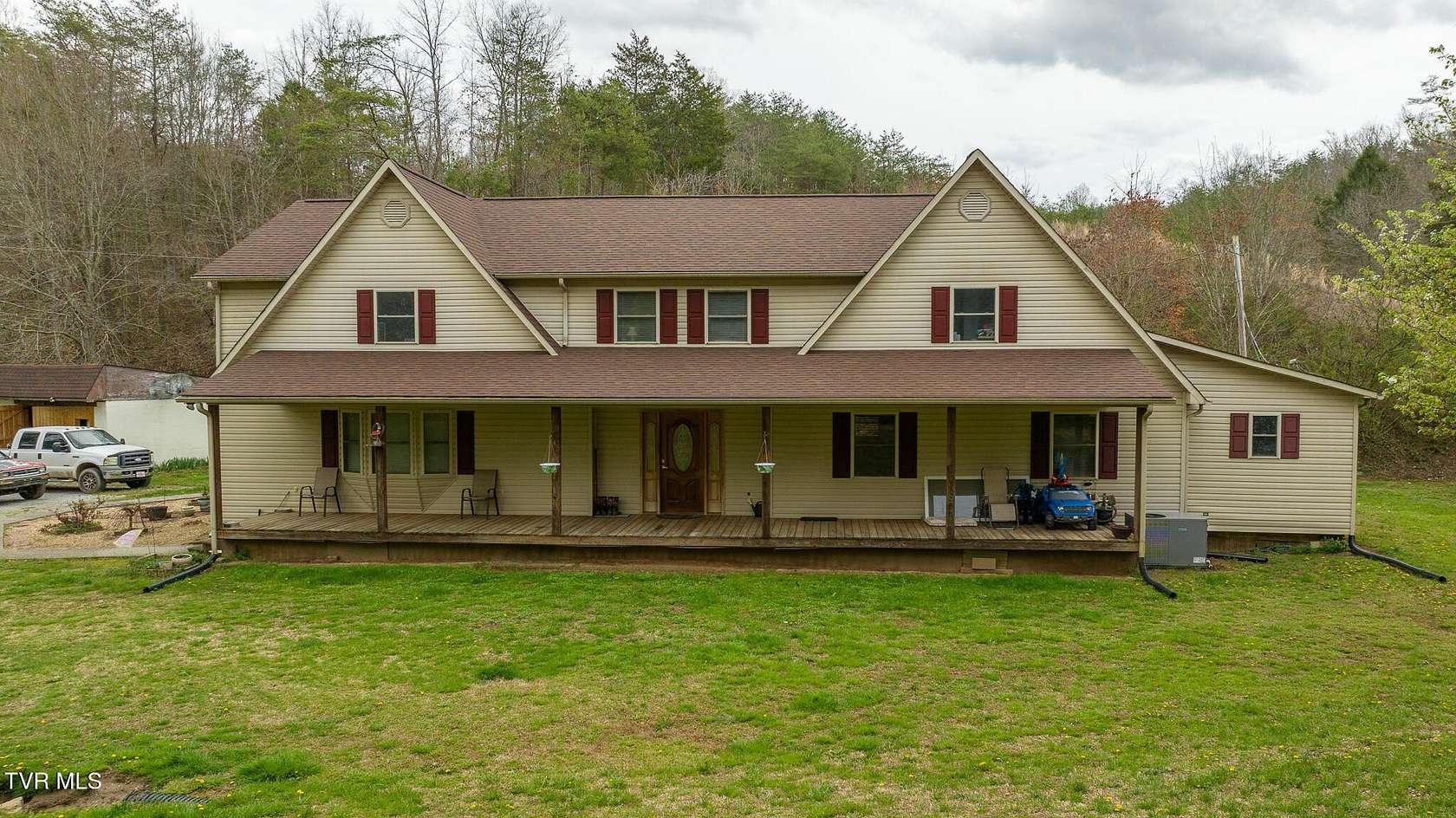 23.7 Acres of Agricultural Land with Home for Sale in Sneedville, Tennessee