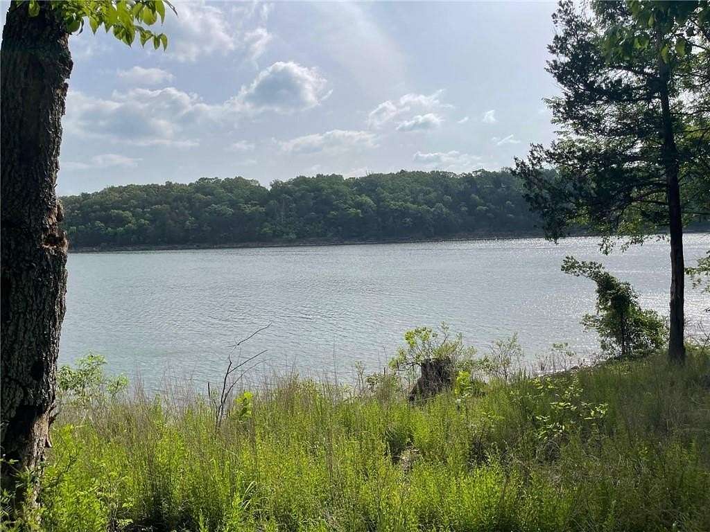 5.86 Acres of Land for Sale in Eagle Rock, Missouri