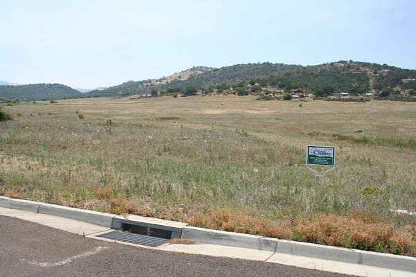 53.9 Acres of Land for Sale in Yreka, California