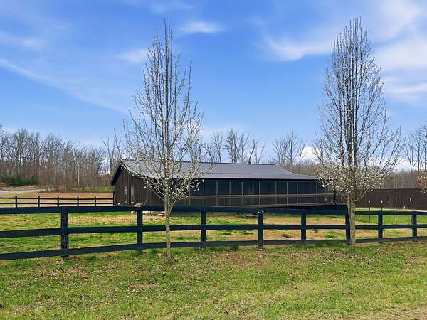 2 Acres of Land with Home for Sale in Nunnelly, Tennessee