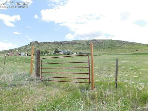 10 Acres of Land for Sale in Larkspur, Colorado