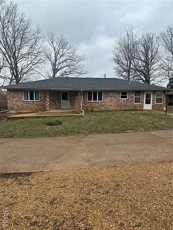 4 Acres of Land with Home for Sale in Doniphan, Missouri