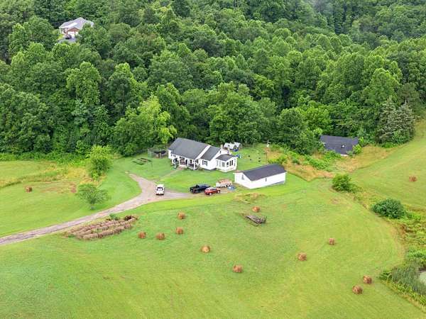 30 Acres of Land with Home for Sale in McKee, Kentucky