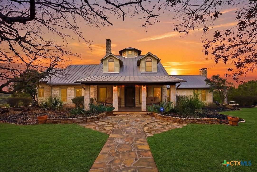 29.7 Acres of Land with Home for Sale in Pipe Creek, Texas