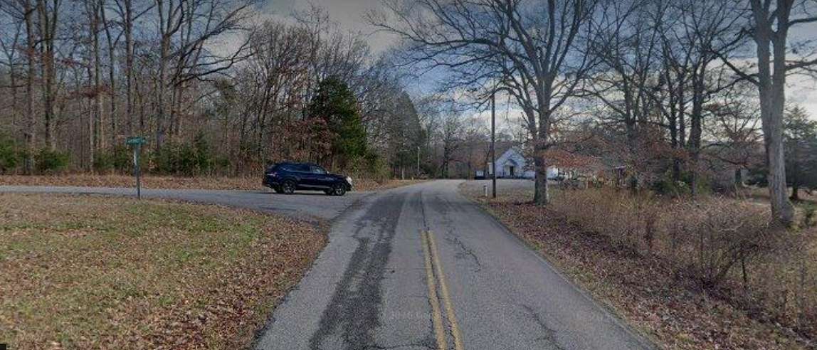 2.72 Acres of Land for Sale in Charlotte, Tennessee