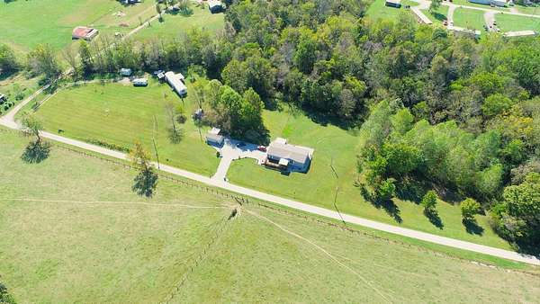 2.74 Acres of Land with Home for Sale in Edmonton, Kentucky