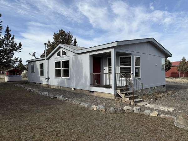 2 Acres of Land with Home for Sale in Prineville, Oregon