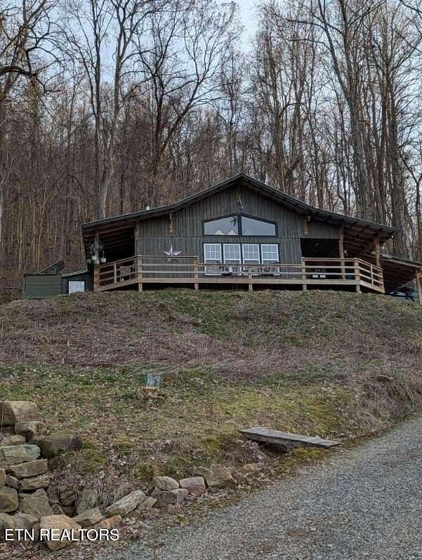 14.4 Acres of Recreational Land with Home for Sale in Thorn Hill, Tennessee