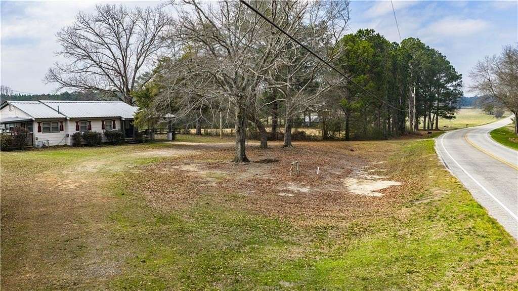 39.5 Acres of Land with Home for Sale in Notasulga, Alabama