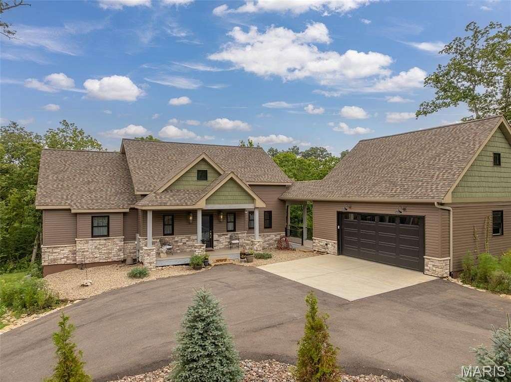 1.7 Acres of Land with Home for Sale in Innsbrook, Missouri