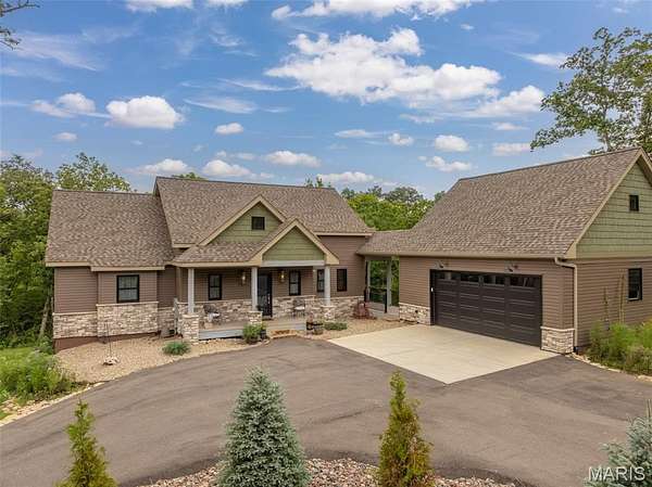 1.7 Acres of Land with Home for Sale in Innsbrook, Missouri