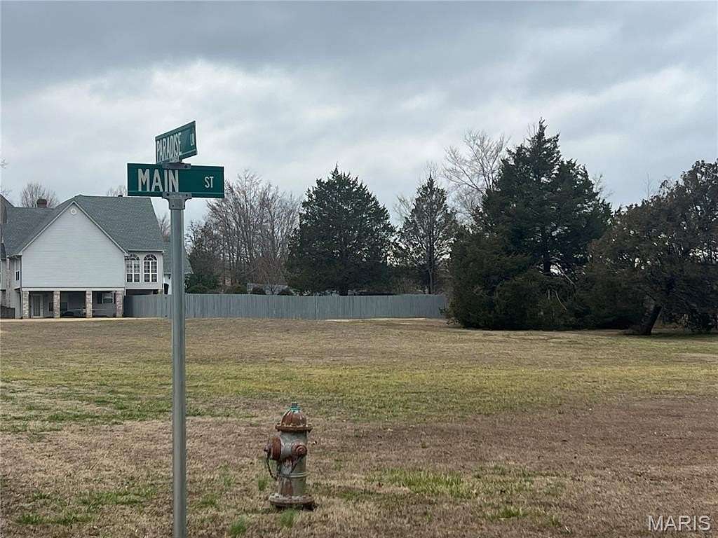 0.82 Acres of Residential Land for Sale in Poplar Bluff, Missouri