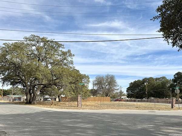 0.4 Acres of Residential Land for Sale in Devine, Texas