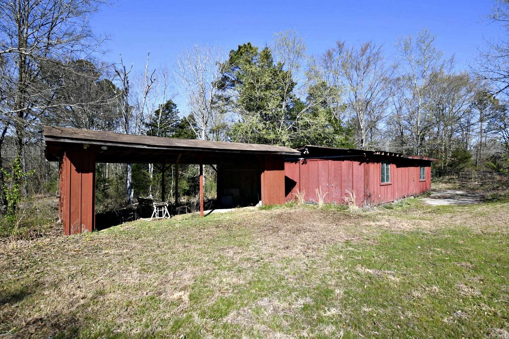 7.73 Acres of Improved Commercial Land for Sale in Gillham, Arkansas