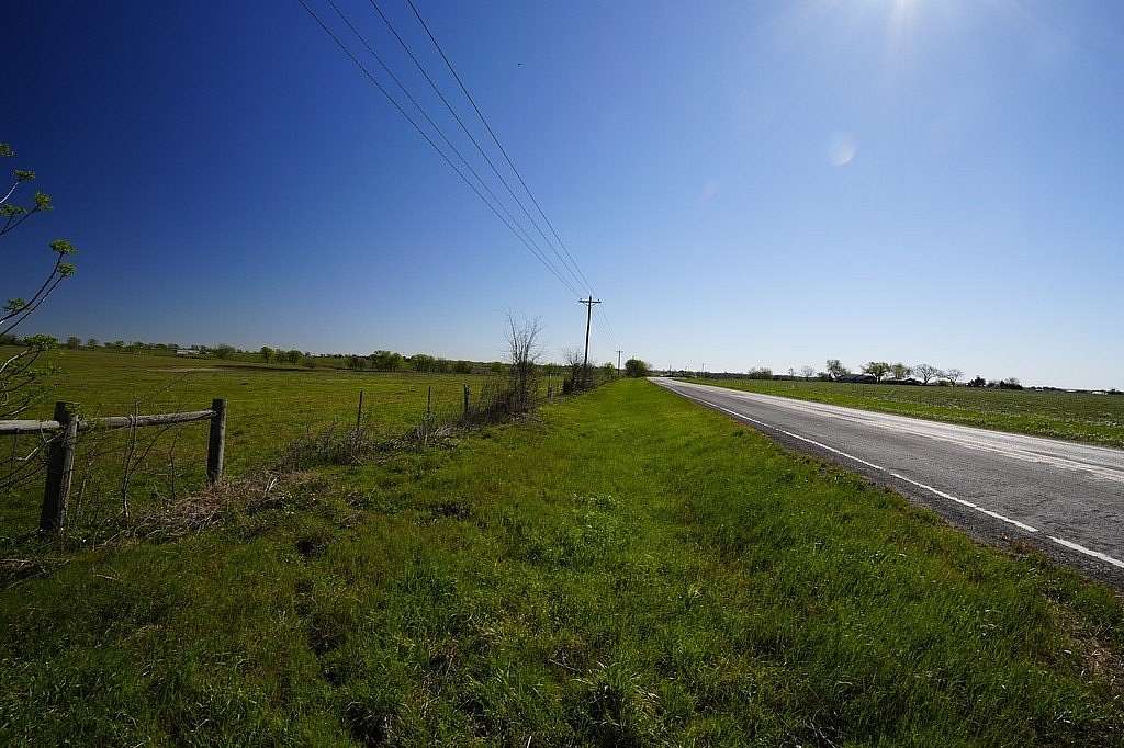 43.1 Acres of Agricultural & Residential Land for Sale in Schulenburg, Texas