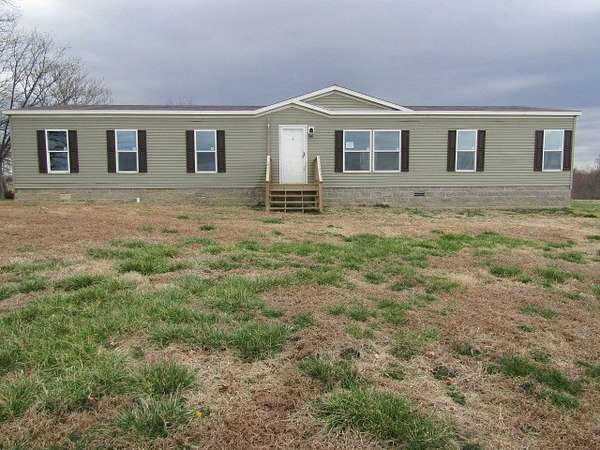 2.16 Acres of Land with Home for Sale in Red Boiling Springs, Tennessee