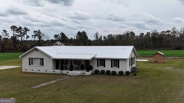 50 Acres of Land with Home for Sale in Hazlehurst, Georgia