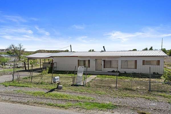 3.88 Acres of Land with Home for Sale in Duncan, Arizona