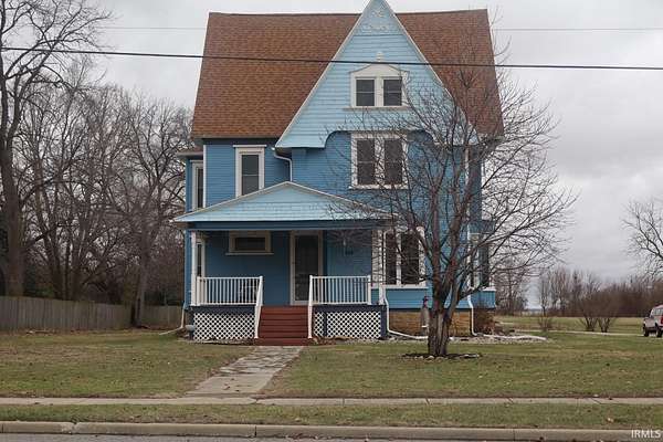 1.89 Acres of Land with Home for Sale in Goodland, Indiana