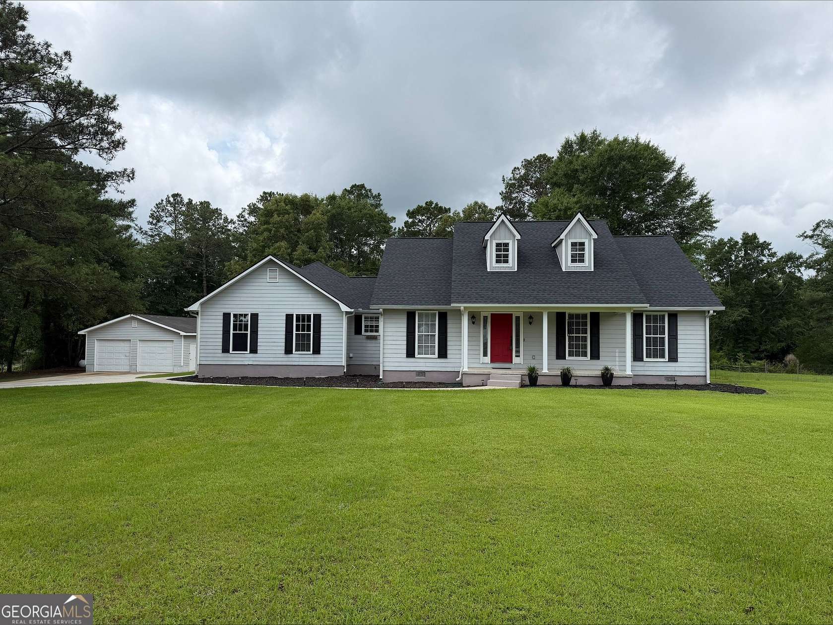3.35 Acres of Land with Home for Sale in Lizella, Georgia