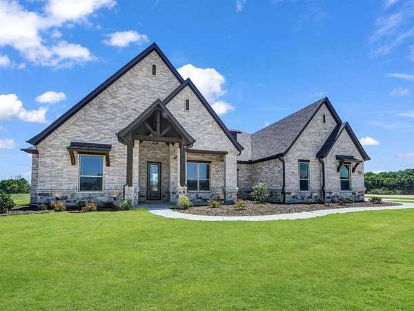 2 Acres of Land with Home for Sale in Weatherford, Texas