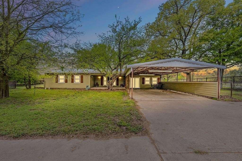 2 Acres of Land with Home for Sale in Emory, Texas