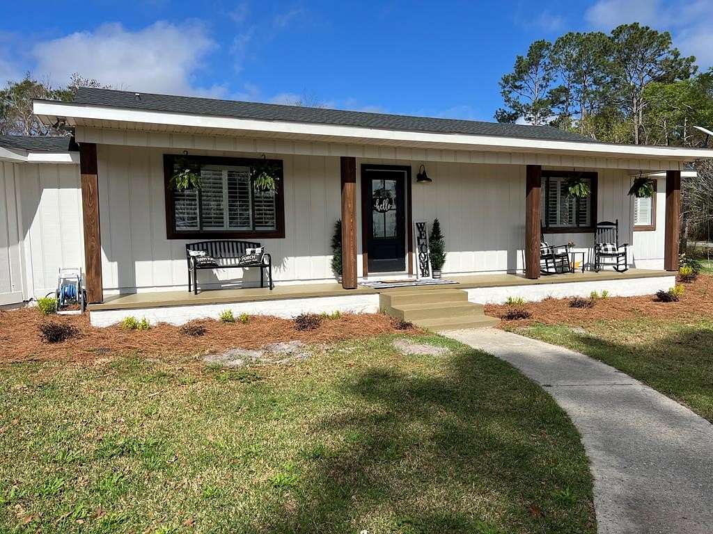 1.77 Acres of Land with Home for Sale in Douglas, Georgia