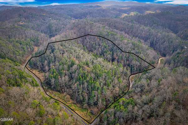 28.9 Acres of Recreational & Residential Land for Sale in Sevierville, Tennessee