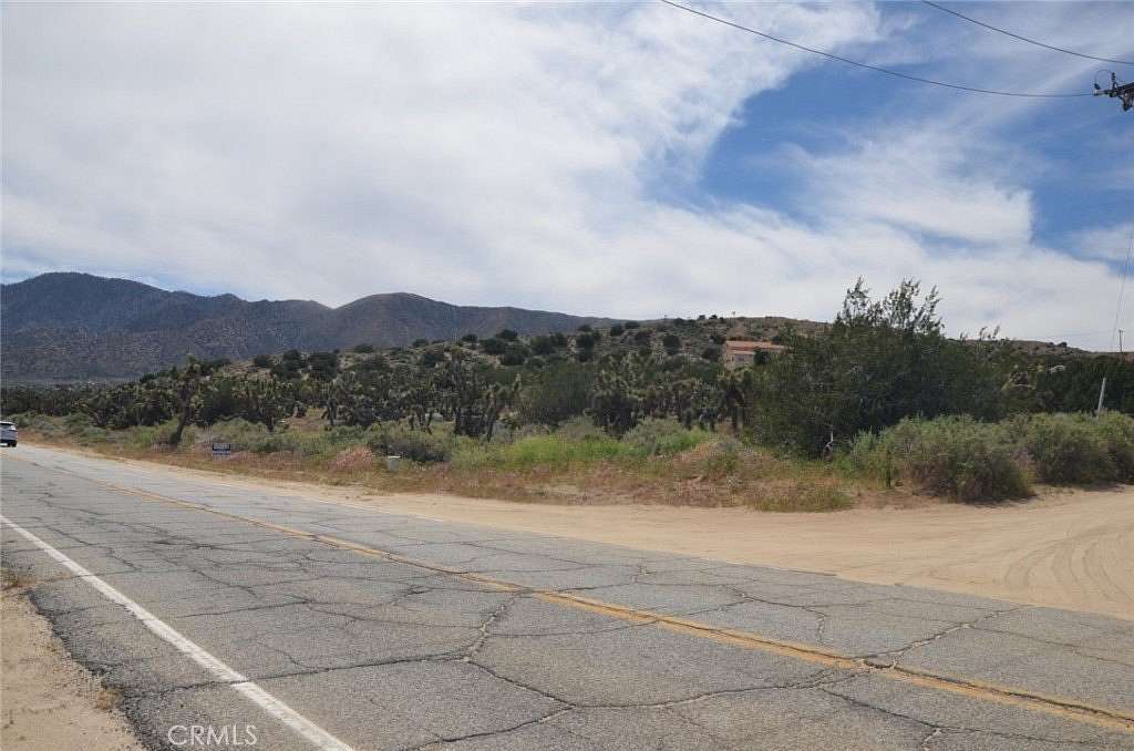 5.65 Acres of Residential Land for Sale in Juniper Hills, California