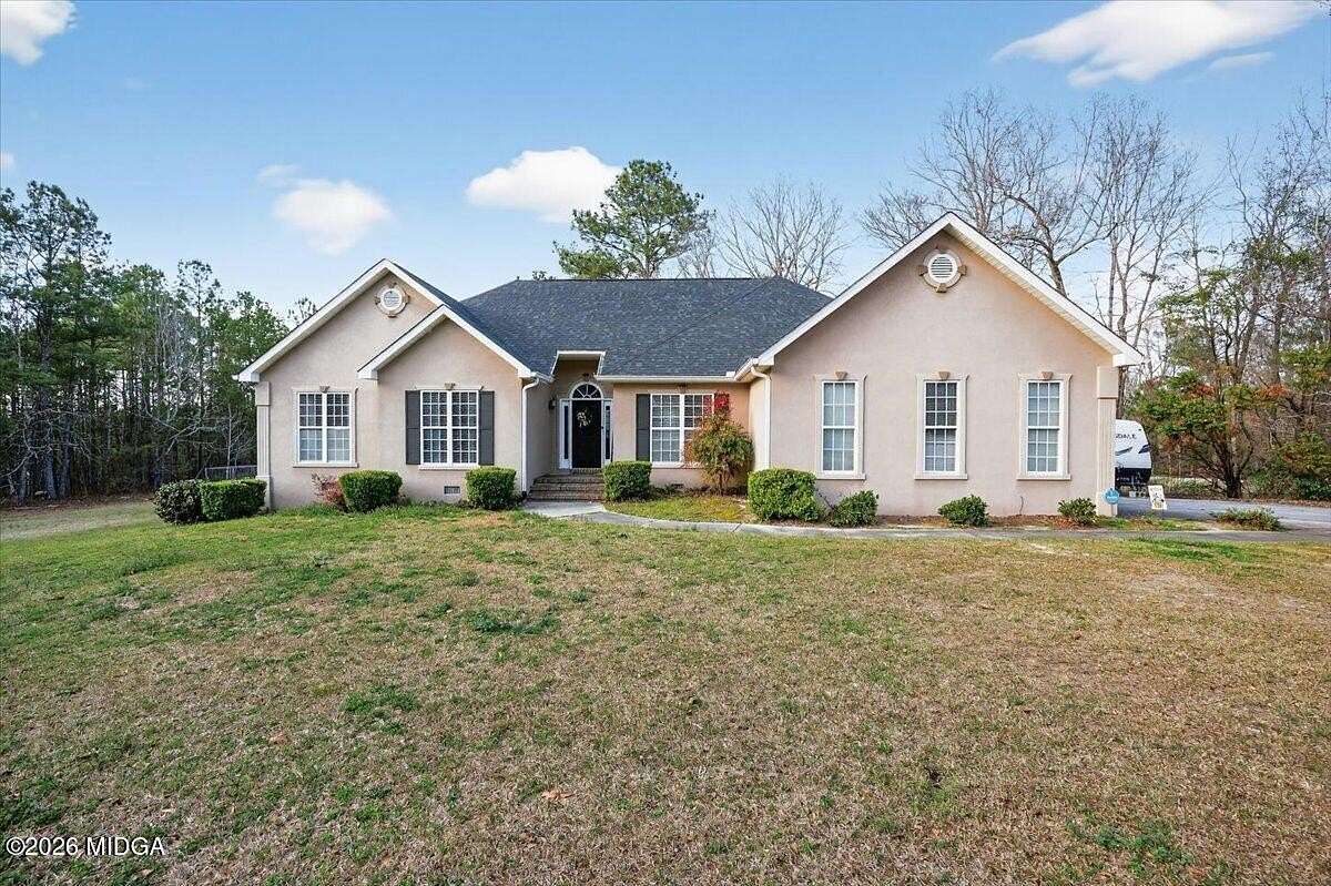 2 Acres of Land with Home for Sale in Macon, Georgia